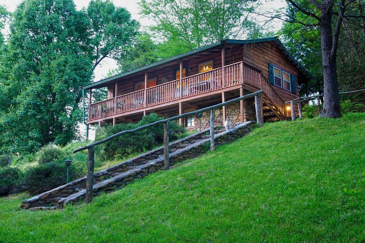 Mountain Springs Cabins Candler Εξωτερικό φωτογραφία