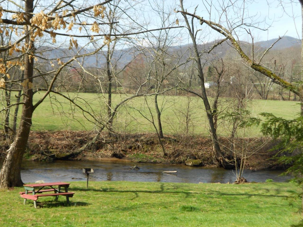 Mountain Springs Cabins Candler Εξωτερικό φωτογραφία